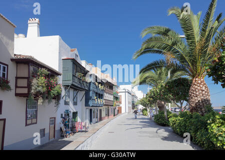 Los Balcones, maisons traditionnelles, Avenida Maritima, Santa Cruz de la Palma, La Palma, Canary Islands, Spain Banque D'Images