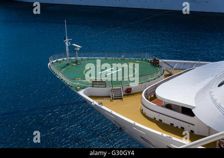 Aire d'atterrissage pour hélicoptère sur un bateau de croisière à Cozumel. Cozumel, Mexique Banque D'Images