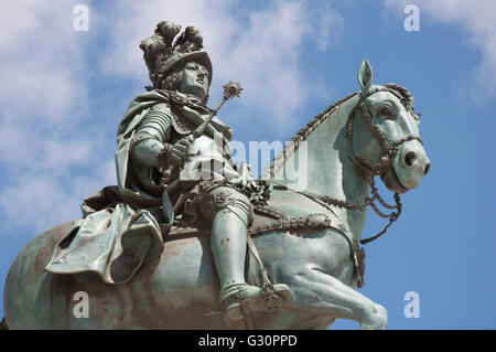 Monarchie portugaise. Jusqu'à la grande statue équestre en bronze de José 1er. Roi du Portugal à partir de 1750 jusqu'à 1777. Praça do Comércio, Lisbonne. Banque D'Images