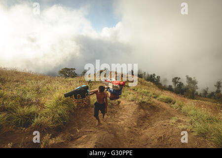 Mont Rinjani porter Banque D'Images