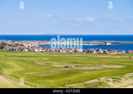 Voir l'ensemble de Earlsferry Links golf course de village sur la côte du Firth of Forth. Elie et de Earlsferry East Neuk Fife Scotland UK Banque D'Images