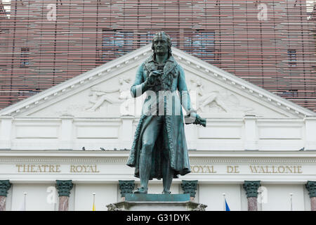 Liège, Belgique, Statue du compositeur André Grétry avant Opera Royal de Wallonie Banque D'Images