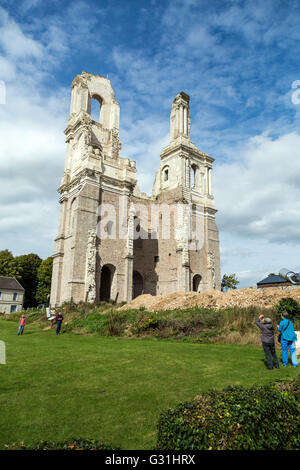 Mont-Saint-Eloi, France, les ruines de l'église abbatiale Banque D'Images