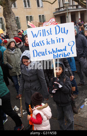 Berlin, Allemagne, le carnaval avait fui le lieu de Luftbruecke puis Banque D'Images