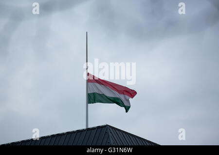 Berlin, Allemagne, l'italien d'un drapeau en berne Banque D'Images