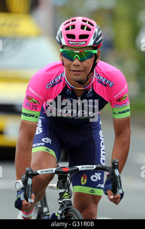 Tokyo, Japon. 5 juin, 2016. Cycliste japonais Yukiya Arashiro de vitesses Lampre-Merida lors de la dernière étape du Tour du Japon à Tokyo le dimanche 5 juin 2016. Arashiro, membre de la Rio de Janeiro Jeux Olympiques a remporté la finale du Étape du Tour du Japon. Credit : Yoshio Tsunoda/AFLO/Alamy Live News Banque D'Images