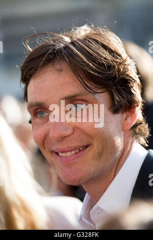 Cillian Murphy qui joue Tommy Shelby dans pointu oeillères, lors de la première de trois séries à la boîte aux lettres à Birmingham Banque D'Images