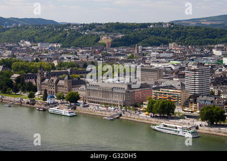 Konrad-Adenauer-Ufer de vus de Ehrenbreitstein Château, Rhin, Koblenz, Rhénanie-Palatinat Banque D'Images