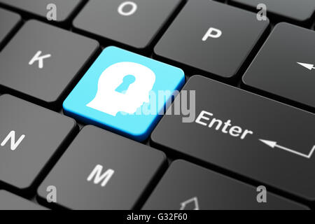 Concept de l'information : la tête avec le clavier de l'ordinateur de l'arrière-plan Banque D'Images