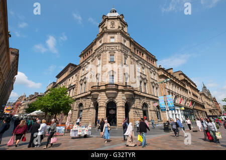 Voir des bâtiments historiques sur Buchanan Street, célèbre rue dans le centre de Glasgow, Royaume-Uni Banque D'Images