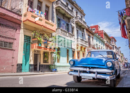 Vintage Classic voiture américaine à La Havane, Cuba Banque D'Images