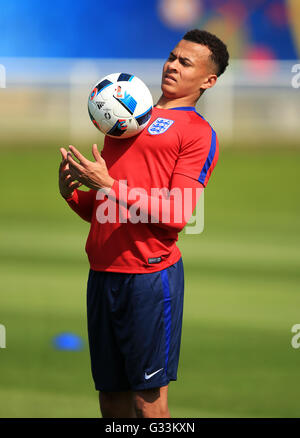 L'Angleterre Alli Dele lors d'une session de formation à Stade de Bourgognes, Chantilly. Banque D'Images