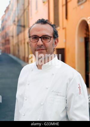 Massimo Bottura , Cuisinier , Osteria Francescana, Modène, Émilie-Romagne, Italie © Sandro Michahelles/Sintesi/Alamy Stock P Banque D'Images