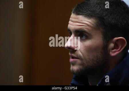 La République d'Irlande Robbie Brady lors d'une conférence de presse qui a suivi une session de formation à l'échelle nationale Sports à Abbotstown, Dublin. ASSOCIATION DE PRESSE Photo. Photo date : mardi 7 juin 2016. Voir l'ACTIVITÉ DE SOCCER Histoire République. Crédit photo doit se lire : Brian Lawless/PA Wire. RESTRICTIONS : usage éditorial uniquement, pas d'utilisation commerciale sans autorisation préalable, veuillez contacter PA Images pour plus de renseignements : Tél :  +44 (0) 115 8447447. Banque D'Images