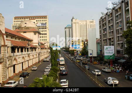 Marché Bogyoke Aung San, également connu sous le nom de H G Scott Market, Yangon (Rangoon), le Myanmar (Birmanie, Banque D'Images