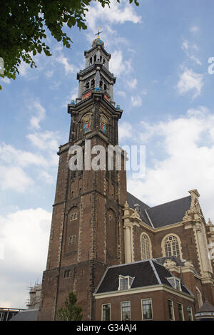 L'église Westerkerk (ouest) est une église protestante au centre d'Amsterdam aux Pays-Bas. Banque D'Images