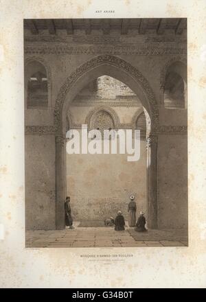 Illustration de la publication sur l'Art Arabe 1877 : L'Art Arabe. Monuments de la mosquée du Caire d'Ahmed Ibn Touloun. Arcade et F Banque D'Images