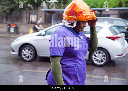 Regents, London, UK 8 Juin 2016 - Après un matin chaud et humide, les pluies dans le nord de Londres : Crédit Dinendra Haria/Alamy Live News Banque D'Images