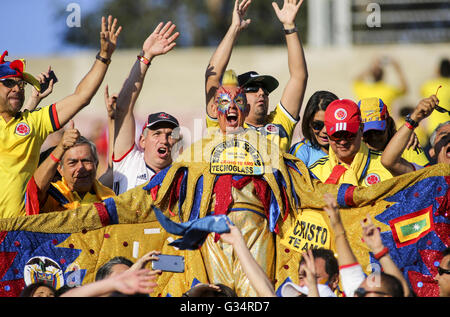 Los Angeles, Californie, USA. 7 juin, 2016. Colombie ventilateurs dans le match de football de la Copa America contre le Paraguay au Rose Bowl de Pasadena, Californie, le 7 juin 2016. La Colombie a gagné 2-1. © Ringo Chiu/ZUMA/Alamy Fil Live News Banque D'Images