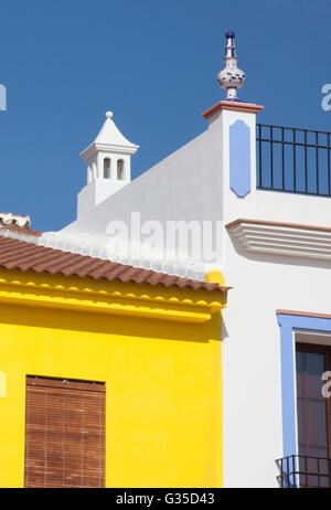 Bâtiments colorés à El Rocio, Espagne Banque D'Images