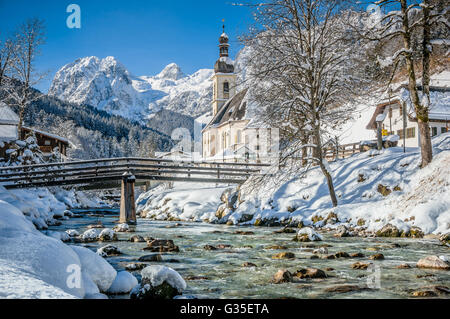 Église de Ramsau en hiver, Berchtesgadener Land, Bavière, Allemagne Banque D'Images