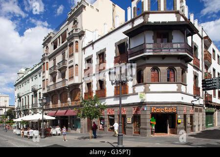 Calle Obispo Codina, quartier Vegueta, Las Palmas de Gran Canaria, Gran Canaria island, archipel des Canaries, l'Espagne, l'Europe Banque D'Images