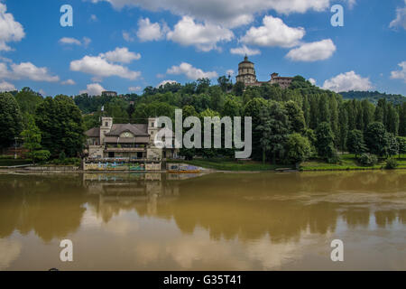 Eglise Santa Maria del Monte, Turin, capitale de la région du Piémont, en Italie. Banque D'Images