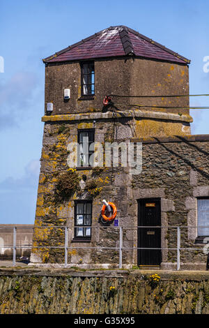 La Watch Tower, Port de Holyhead, Anglesey, au nord du Pays de Galles UK Banque D'Images