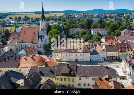 Sur la ville de Melk, Basse Autriche, à partir de la terrasse de l'Abbaye de Melk. Banque D'Images