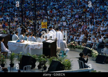 Messe de Pâques en plein air au parc Lunetta, Manille, Philippines Banque D'Images