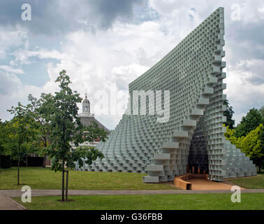 La Serpentine Gallery Pavilion 2016 conçu par Bjarke Â"Inges Ideeâ. Banque D'Images