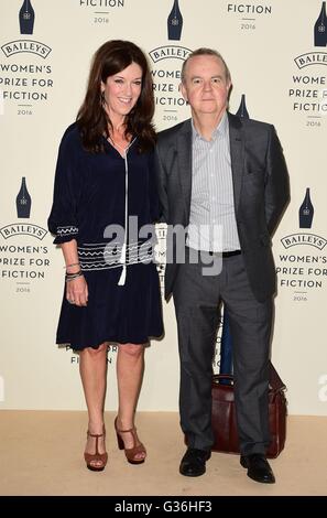 Victoria et Ian Hislop , assister à la Baileys Women's Prize for Fiction 2016 au Royal Festival Hall de Londres. Banque D'Images