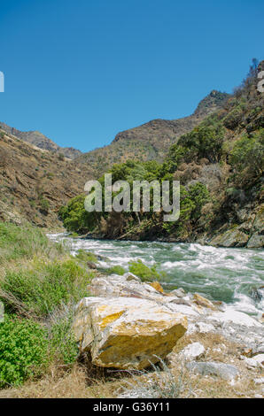 Kings River, dans le Parc National Kings Canyon Banque D'Images