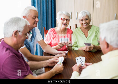 Les aînés cartes à jouer ensemble Banque D'Images