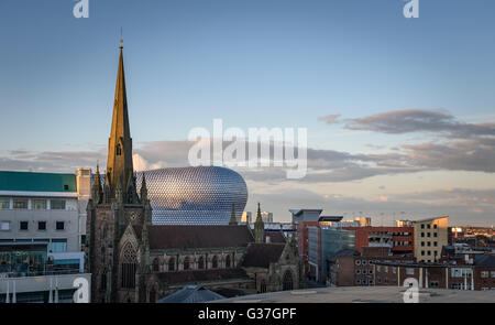 Birmingham est une ville importante dans la région des West Midlands en Angleterre avec la troisième région urbaine la plus populeuse au Royaume-Uni Banque D'Images