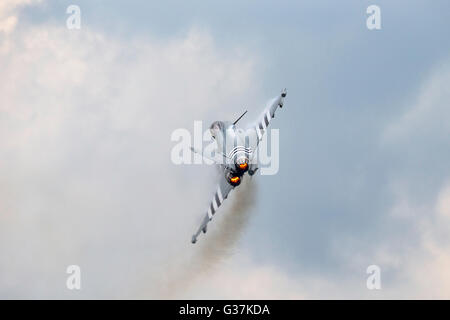 Royal Air Force Eurofighter EF-2000 Typhoon RGF4 ZK308 à partir du 29 e Escadron de la RAF Coningsby au RAF Waddington meeting aérien. Banque D'Images