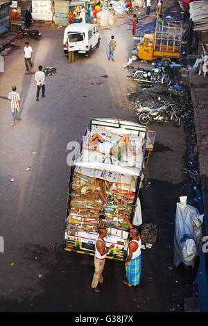 Mumbai, Maharashtra, Inde. 22 mai, 2016. 22 mai 2016 - Dharavi, Mumbai : INDE.Vue sur les bidonvilles de Mumbai à Dharavi.Le taudis Dharavi est un premier real estate terrain situé au coeur de Mumbai, de nombreux développeurs veulent s'emparer de Dharavi bidonvilles pour re-développement. © Subhash Sharma/ZUMA/Alamy Fil Live News Banque D'Images