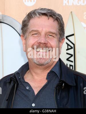 Venice Beach, CA. 8 juin, 2016. John Wells aux arrivées pour TNT's Animal Kingdom Series Premiere, la Chambre Rose, Venice Beach, CA, le 8 juin 2016. © Priscille Grant/Everett Collection/Alamy Live News Banque D'Images