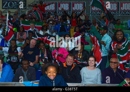 Oslo, Norvège. 09Th Juin, 2016. Diamond League Bislett Games. Fans profiter de l'ambiance au cours de la Ligue de diamant de l'IAAF tenue à Exxon Mobil Bislett Games d'Oslo, Norvège. Credit : Action Plus Sport/Alamy Live News Banque D'Images