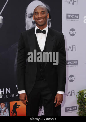 Hollywood, CA, USA. 9 juin, 2016. 09 juin 2016 - Hollywood. Kobe Bryant. Pour des arrivées de l'American Film Institute's 44e Gala Prix Hommage à John Williams a tenu à Kodak Theater. Crédit photo : Birdie Thompson/AdMedia Crédit : Birdie Thompson/AdMedia/ZUMA/Alamy Fil Live News Banque D'Images