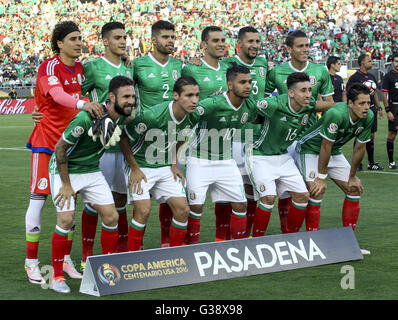 Los Angeles, Californie, USA. 9 juin, 2016. Photo de l'équipe du Mexique dans un match de football de la Copa America entre le Mexique et l'ÃŠJamaica du groupe C au Rose Bowl de Pasadena, Californie, 9 juin 2016. Le Mexique a gagné 2-0. Ringo : crédit Chiu/ZUMA/Alamy Fil Live News Banque D'Images