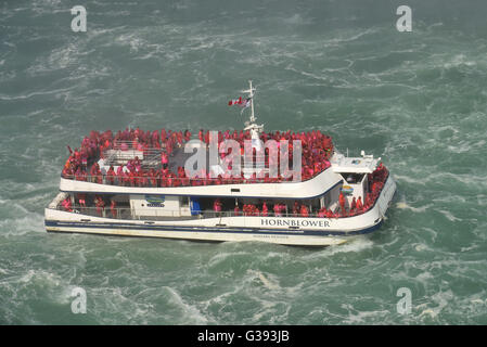 Bateau de plaisance, Hornblower, Niagara Falls, Ontario, Canada Banque D'Images