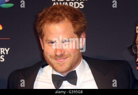 29 avril 2016 - Le Prince Harry assistant à BT Sport Awards au Battersea Evolution de Londres, Royaume-Uni. Banque D'Images