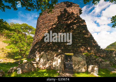 Une image de l'extérieur de la zone de Dun Telve, un âge de fer Broch à Gleann Beag près de Glenelg, Lochalsh dans les Highlands écossais. Banque D'Images