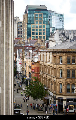 King Street Manchester boutiques achalandées, rue King est l'une des plus importantes rues commerçantes du centre-ville de Manchester, en Angleterre. Fo Banque D'Images