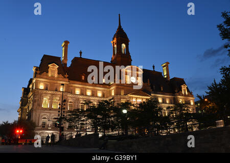 Hôtel de ville, rue Notre-Dame, Montréal, Québec, Canada Banque D'Images