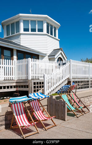 Le phare hébergement de vacances à Steephill Cove sur l'île de Wight. Banque D'Images