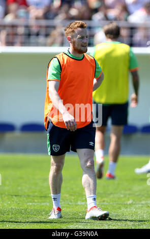 Stephen Quinn de la République d'Irlande pendant une session de formation au Stade de Montbeuron, Versailles. APPUYEZ SUR ASSOCIATION photo. Date de la photo: Jeudi 9 juin 2016. Voir PA Story FOOTBALL Republic. Le crédit photo devrait se lire: Chris Radburn/PA Wire. Banque D'Images