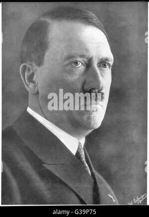 Homme politique allemand et leader, Adolf Hitler (1889 - 1945) . Date : 1939 Banque D'Images