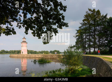 Château de Moritzburg Parc : l'installation portuaire à l'étang Grossteich avec jetée et phare, Allemagne, Saxe, Saxe, Moritzburg , Banque D'Images